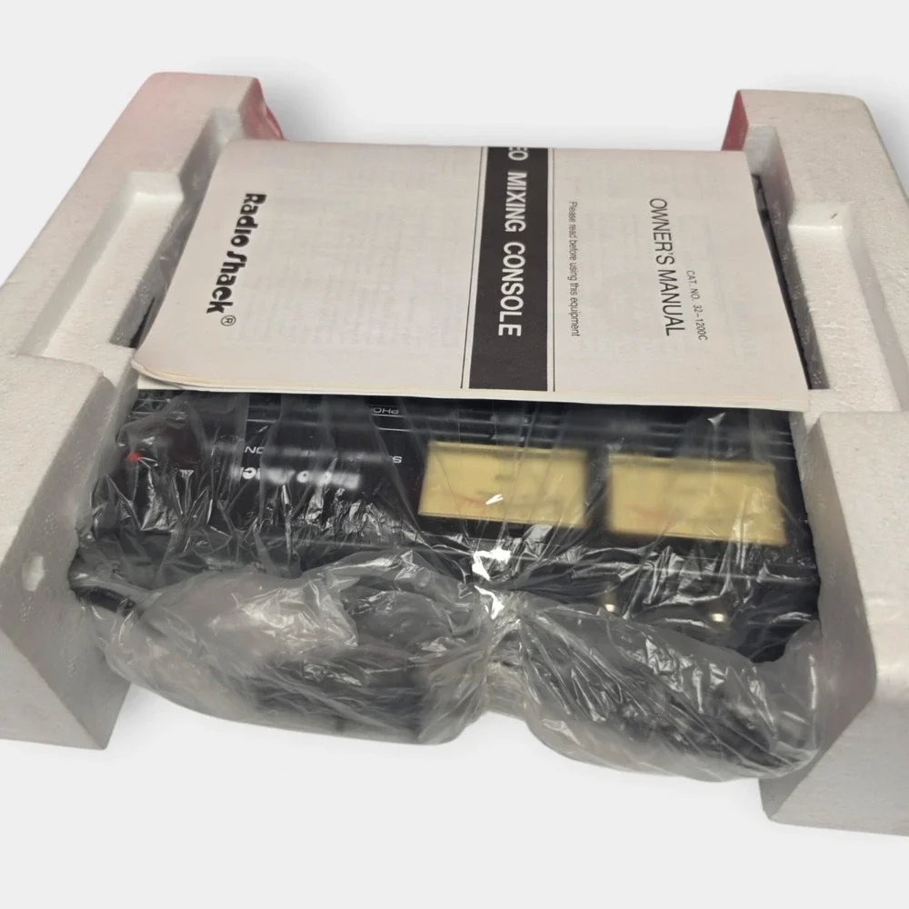 Realistic Radio Shack 32-1200C Stereo Mixing Console Vintage 5-Source Mixer NOS